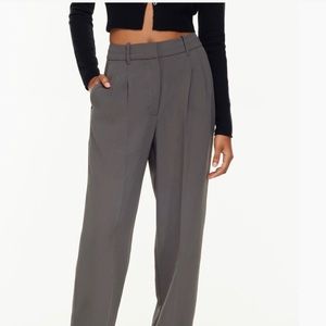 NWOT Aritzia Effortless Pants Size 0